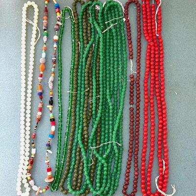 AA  GROUP OF VINTAGE GLASS BEAD STRANDS
