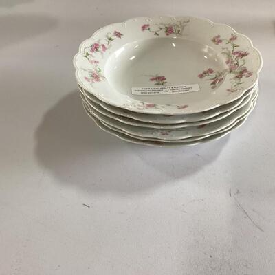 set of 6 matching vintage flat soup bowls