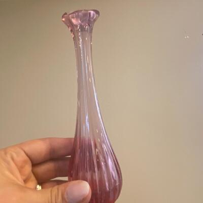 Two pink swung glass vase bundle