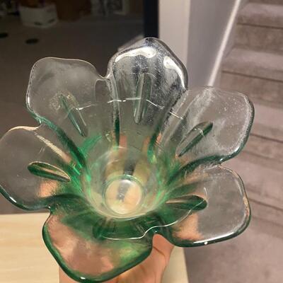 Recycled molded candy dish