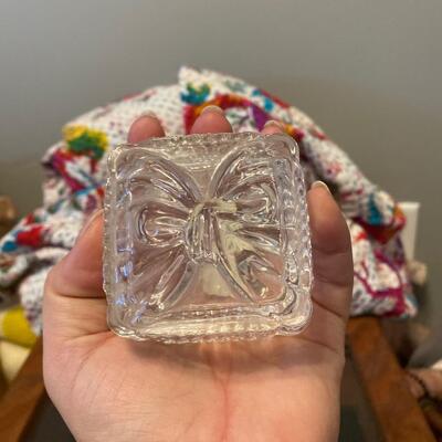 Crystal trinket box