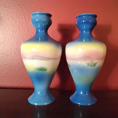 Set of 2 Gorgeous Handpainted Porcelain Bow Vases