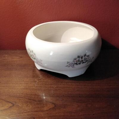 Unique Beautiful Vintage Handmade Porcelain Bowl circa 1983
