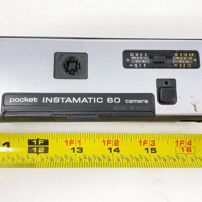 KODAK POCKET INSTAMATIC 60 CAMERA W/ FILM