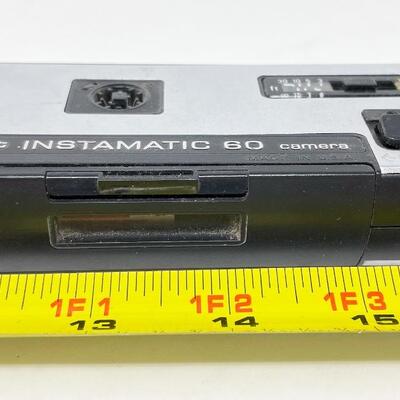 KODAK POCKET INSTAMATIC 60 CAMERA W/ FILM
