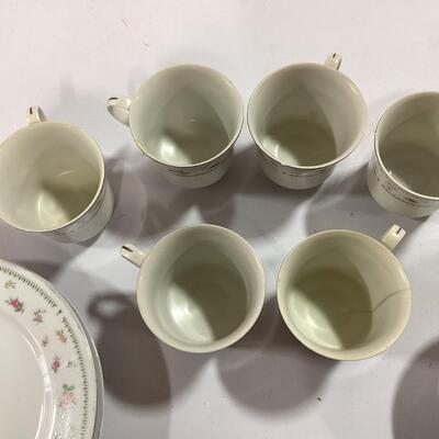 Abingdon Fine Porcelain China set