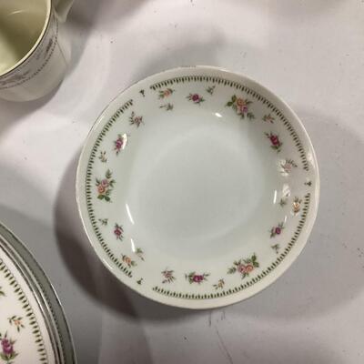 Abingdon Fine Porcelain China set