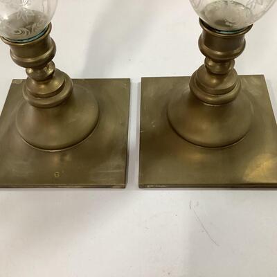 2 matching sconces