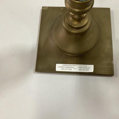 2 matching sconces