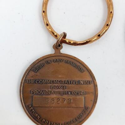 COLLECTABLE KEY CHAINS - 2PC