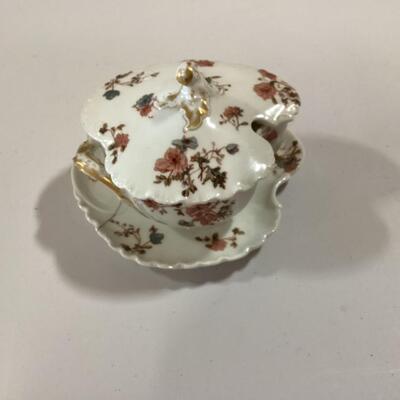 E Offner porcelain dish with lid