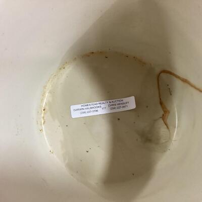 E Offner porcelain dish with lid