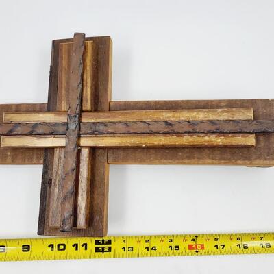 WOODEN & METAL CROSS