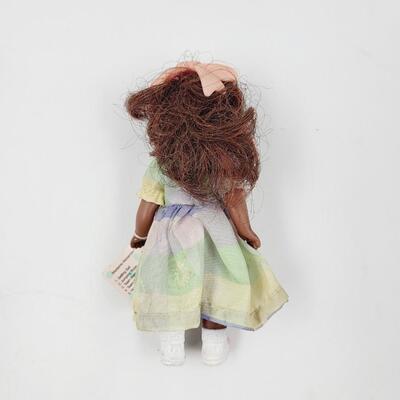 MADAME ALEXANDER JUMPING ROPE DOLL