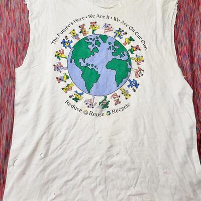 93 GRATEFUL DEAD CONCERT TSHIRT
