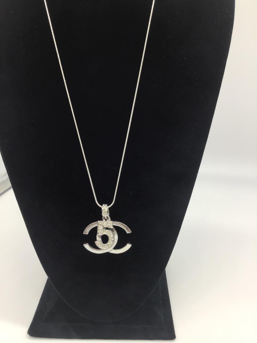 Chanel #5 Necklace Costume | EstateSales.org