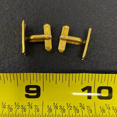 VINTAGE SWANK â€œMâ€ (OR â€œWâ€!) GOLD-TONED CUFF LINKS