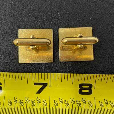 VINTAGE SWANK FANCY SQUARE GOLD-TONED CUFF LINKS