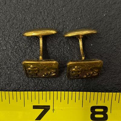 VINTAGE KNIGHT & SWORDS GOLD-TONED CUFF LINKS