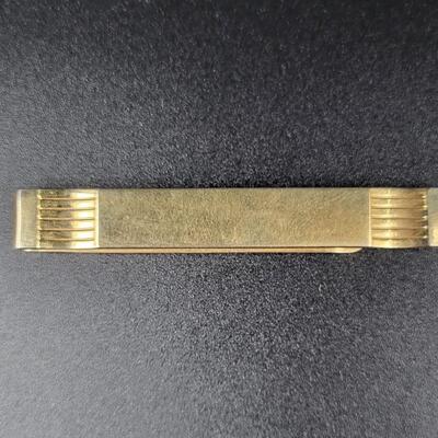 VINTAGE GOLD TONED SWANK TIE CLIP