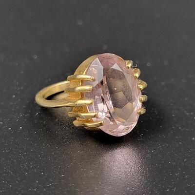 18K HGE GOLD RING W/ PINK STONE  *RESALE LADY FAVORITE*