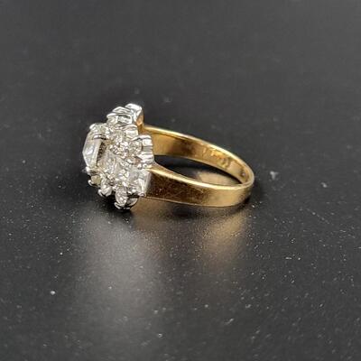 ROMAN GOLD TONED RING SIZE 6.5