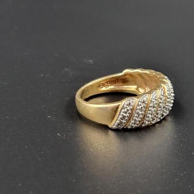 FAUX DIAMOND. 925 GOLD TONED RING SIZE 7.5