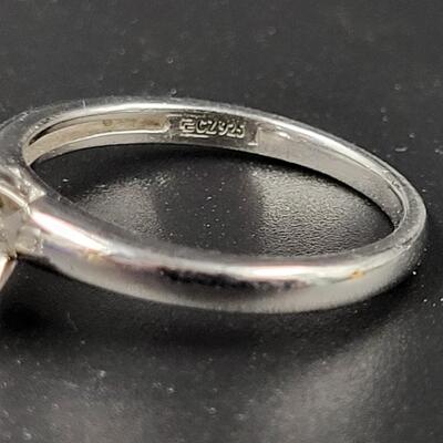 .925 SILVER CUBIC ZIRCONIA RING SIZE 9