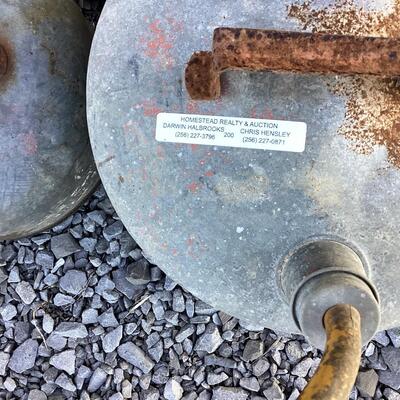 metal gas cans