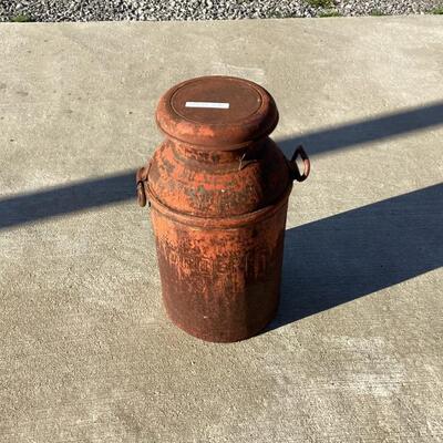Borden milk can