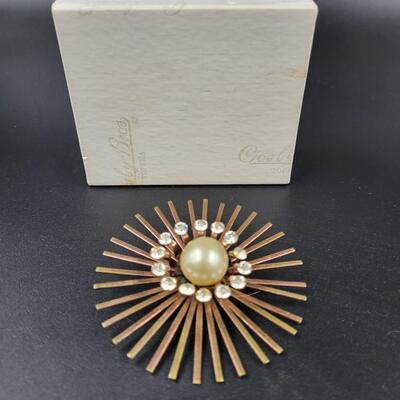 BEAUTIFUL COPPER, FAUX DIAMOND & FAUX PEARL BROOCH