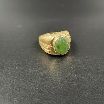 10K GOL FILLED MENS RING WITH GREEN STONE SIZE 9