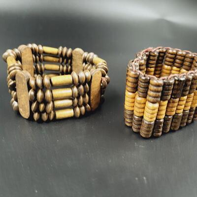 ECLECTIC WOODEN DESIGNED ELASTIC BRACELETS