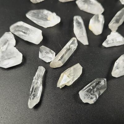 SMALL QUARTZ CRYSTAL BUNDLE #1