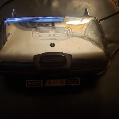 GE waffle iron vintage