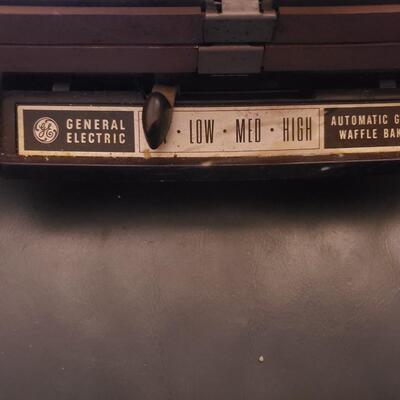 GE waffle iron vintage