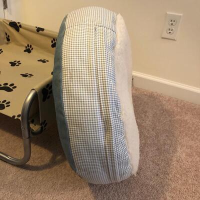 Five Pet Beds with Six Pet Blankets (UR-KM)