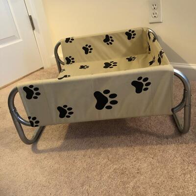 Five Pet Beds with Six Pet Blankets (UR-KM)