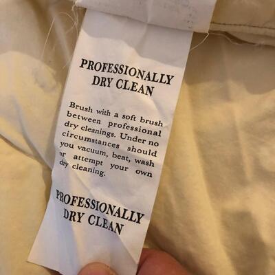 Queen Size Hanover Direct Goose Down Comforter-86â€ x 86â€ (UR-KM)