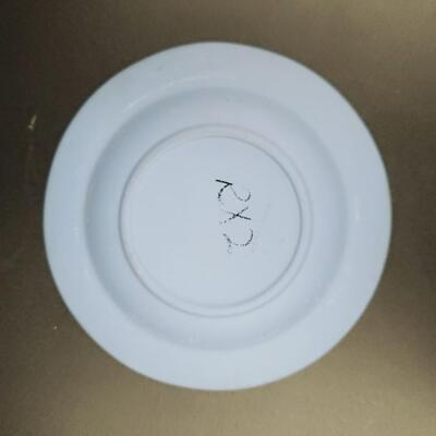 WEDGEWOOD BLUE DECORATIVE PLATE