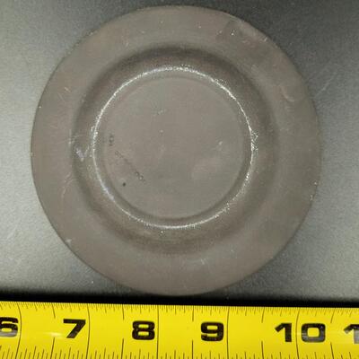 WEDGEWOOD BLACK DECORATIVE COLLECTORS PLATE