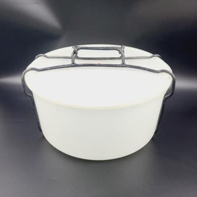 VINTAGE TUPPERWARE CAKE CARRIER W/ HANDLES
