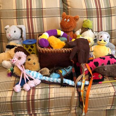 Pet Toys Galore with Square Legged Basket (UR-KM)