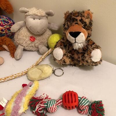 Pet Toys Galore with Square Legged Basket (UR-KM)