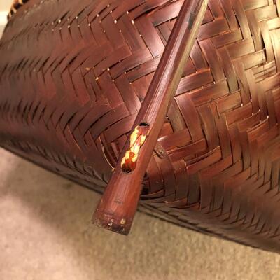 Pet Toys Galore with Square Legged Basket (UR-KM)