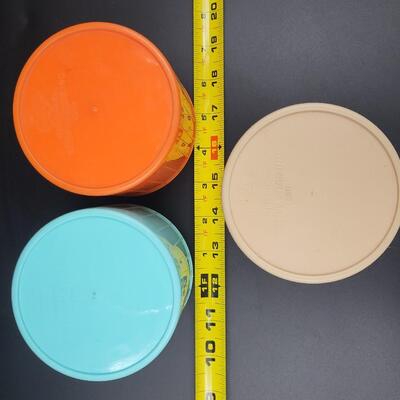 VINTAGE BEE PLASTICS BRAND INSULATED JARS MODEL L530