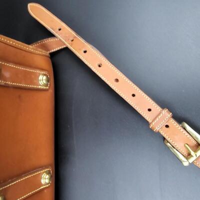 AMAZING LEATHER DOONIE & BURKE PURSE W/ ADJUSTABLE STRAP