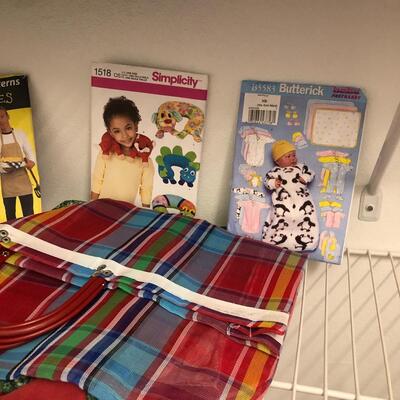 Fabric, Cluster Fiber,, Patterns & More (UR-KM)