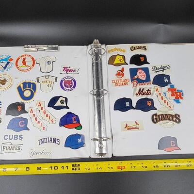 GARFIELD 3 RING BINDER W/ OLD SPORTS STICKERS