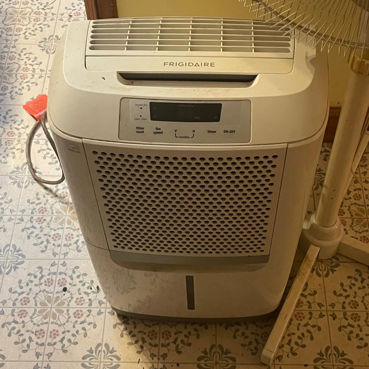 Frigidaire FAD504DWD 50 Pint Dehumidifier & Oscillating Fan (KRG